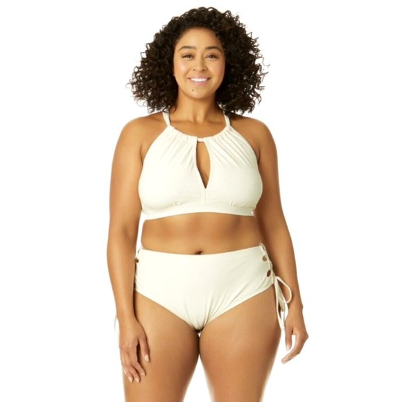TIME & TRU 3X Plus 24W-26W Cream Vanilla Dream Pique Key Halter Bikini TOP NWT - Picture 7 of 7